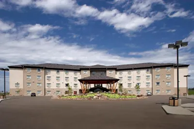 Gold Eagle Lodge Hotels in 