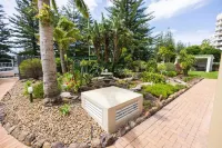 Burleigh Surf Apartments
