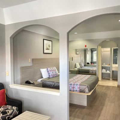 King Suite Island Suites Hobby Airport Promo Code