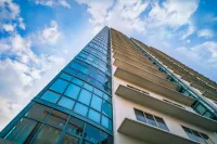 Astoria Plaza