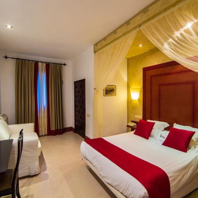 Double Room with Double Bed Hotel Hacienda del Cardenal Promo Code