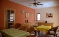 Kira's Boutique Hotel