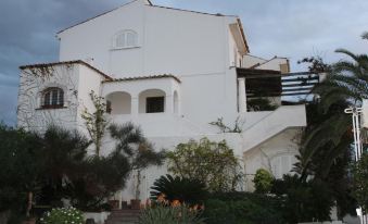 Puntaquattroventi - Housity