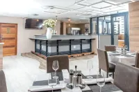 Loch Logan Hotel