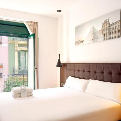Junior Suite Woohoo Rooms Fuencarral Promo Code