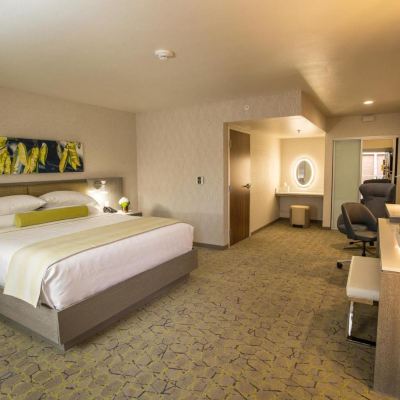 Terrace Ada King The Fredonia Hotel and Convention Center Promo Code