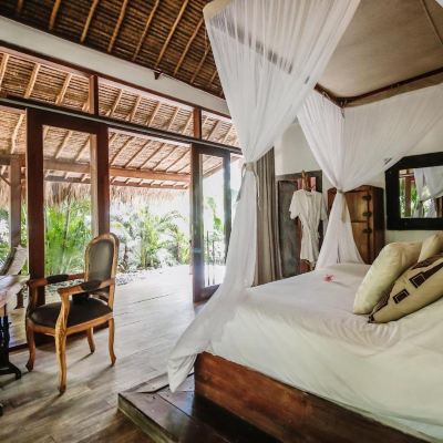 Standard Bungalow "Luz" La Cabane Promo Code