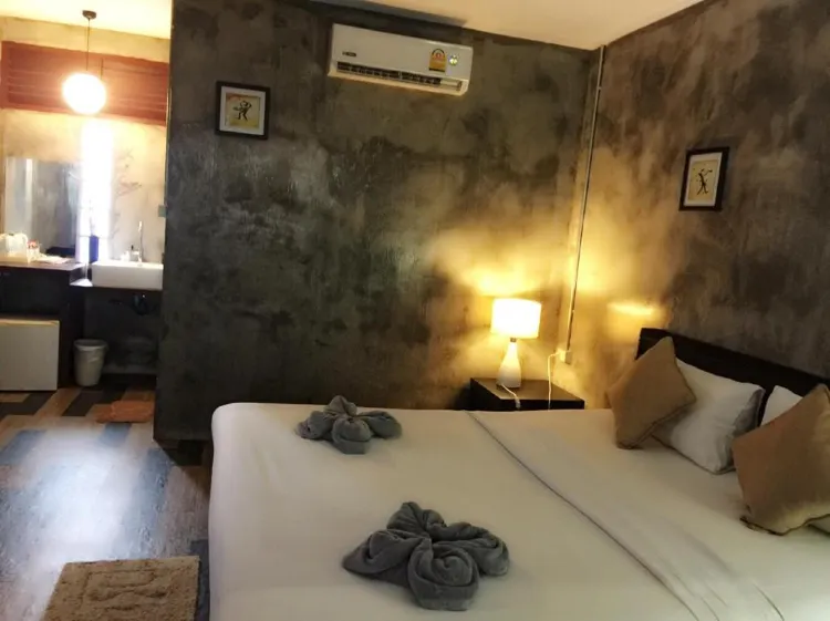 ห้องสแตนดาร์ด เตียงใหญ่ 1 เตียง