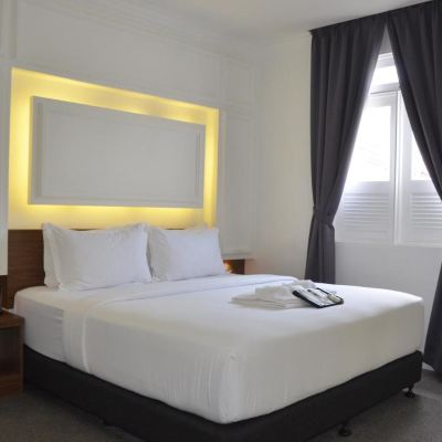 豪華特大床房 碧蘭精品酒店優惠