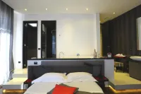 Gram Suites
