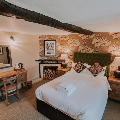 Standard Double Room The Falkland Arms Promo Code