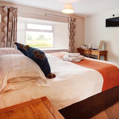Double or Twin Room Ensuite Twice Brewed Inn Promo Code