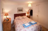 The Cottage at Weston Lawn