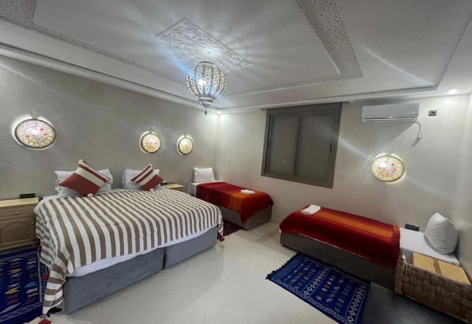 Hôtel Restaurant Dar Al Madina - Housity