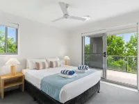 Direct Collective - Breeze on Brightwater Hotels in Mooloolaba