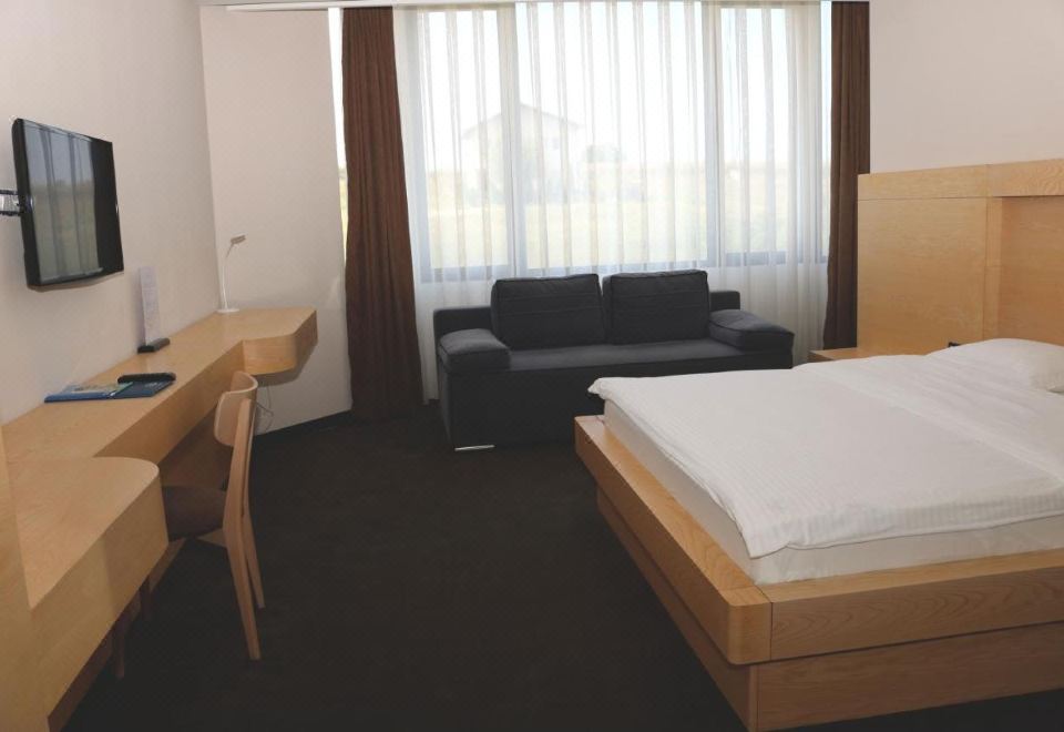 市景双人床房-带阳台