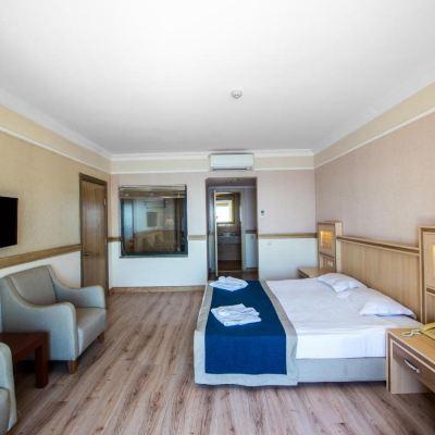 Junior Suite Utopia World Promo Code