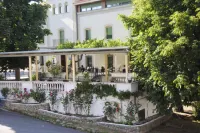 Salugral Termal Resort Ξενοδοχεία στην πόλη 