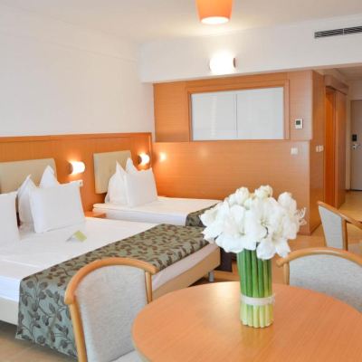 Studio Flamingo Grand Hotel & Spa Promo Code