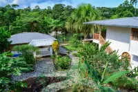 Banana Lodge Hotel di 