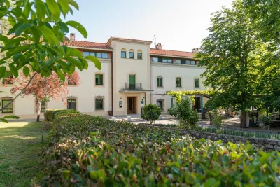 Salugral Termal Resort Ξενοδοχεία στην πόλη 