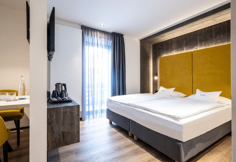 套房（带阳台）