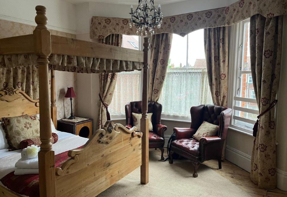 Baytree House - Housity