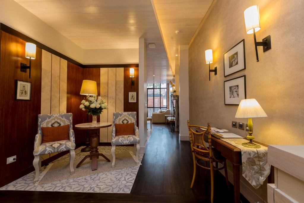 豪华特大床套房 - 带梳化床