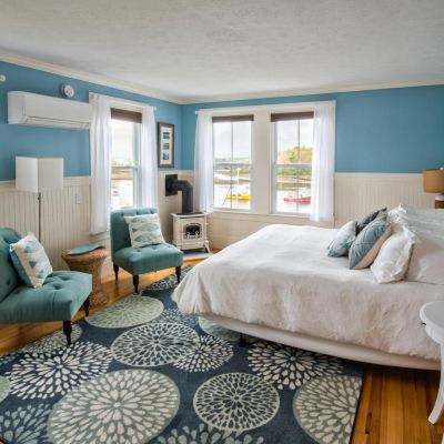 Carriage House King Water View The Nonantum Resort Promo Code
