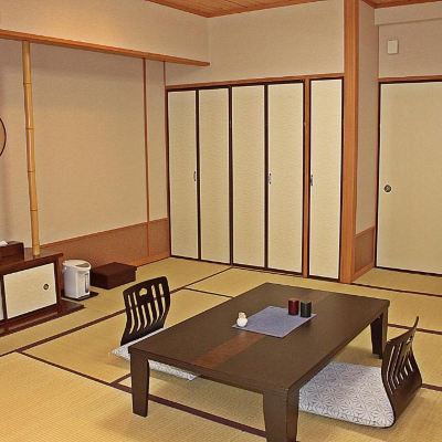 和風フォースルーム 四万温泉 四万やまぐち館 クーポン