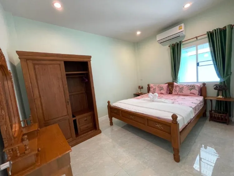 ห้องสวีทเตียงคิงไซส์พร้อมวิวสระน้ำ