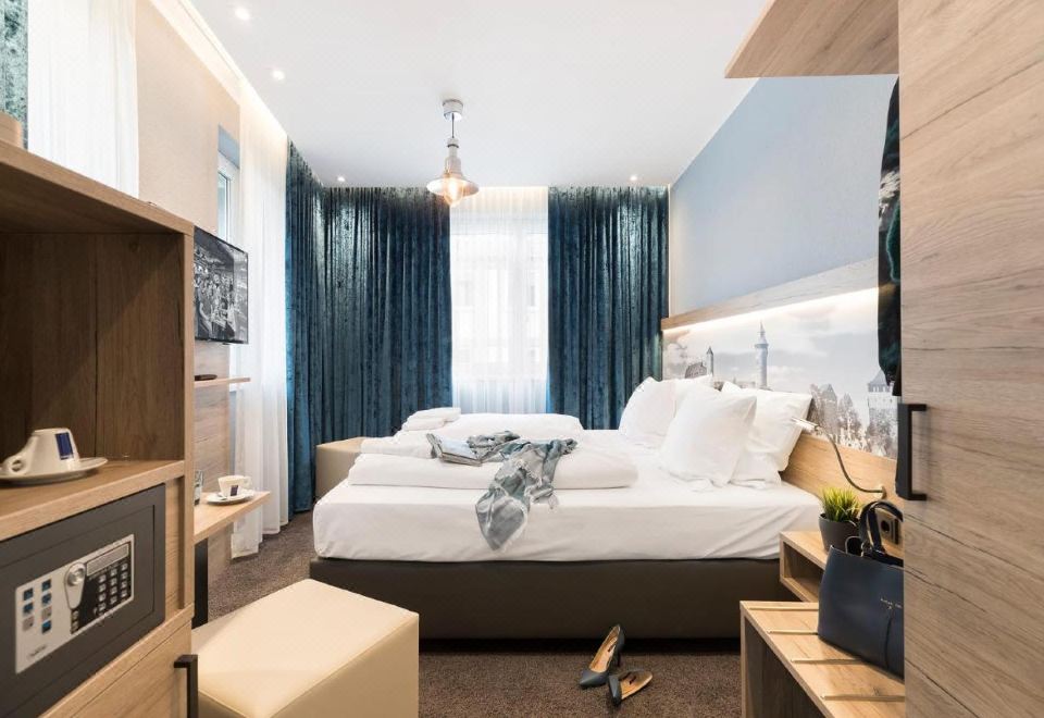 河景经典双人床房