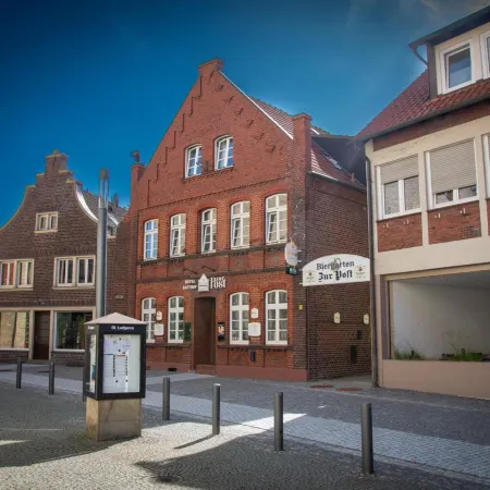 Hotel Gasthof Zur Post Отели в г. Зенденхорст
