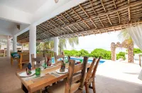 Marafiki Beach Hotel & Spa
