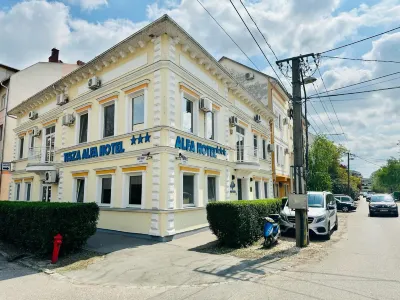 Tisza Alfa Hotel Hotel di 