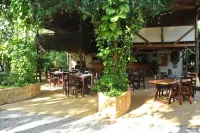 Mundo Milo Eco Lodge Отели в г. 