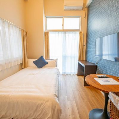 TypeA（ロフト付き、キッチンと洗濯機付き） ホテルトーマス旭橋駅 クーポン