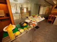阿布哈加瑪飯店 迪卡住宿飯店