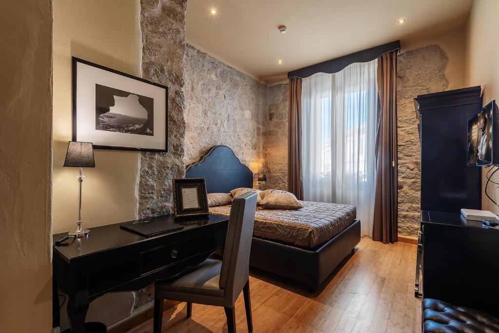 高级双人房，带一张双人床