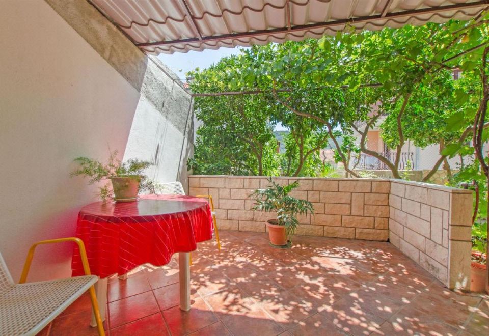 Hotel Apartments Bozjidar, Exterior, Garden
