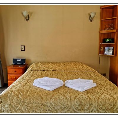 Superior Three-Bedroom Apartment Lantern Court Motel Promo Code