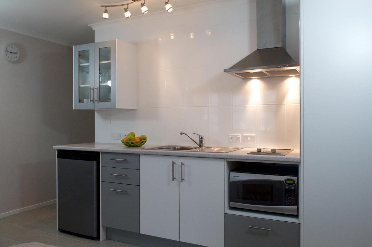 行政开间， 2 张单人床