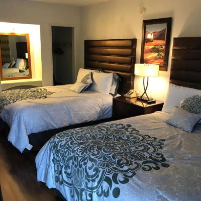 Standard Room, 2 Queen Beds Discovery Inn Promo Code