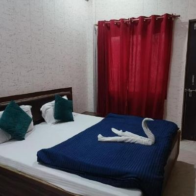 Budget Double Room MAA Ganga Guest House Promo Code