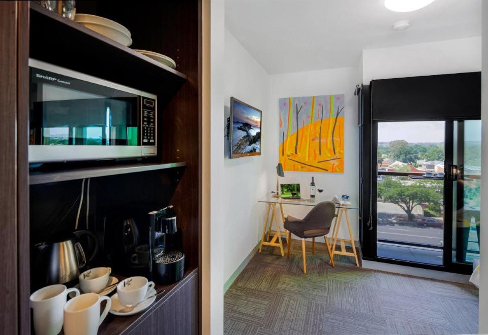 Mercure Bendigo SchallerSuperior Double Room with Balcony