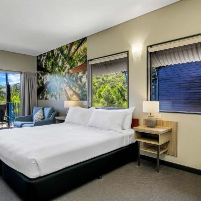 King Resort Hotel Room