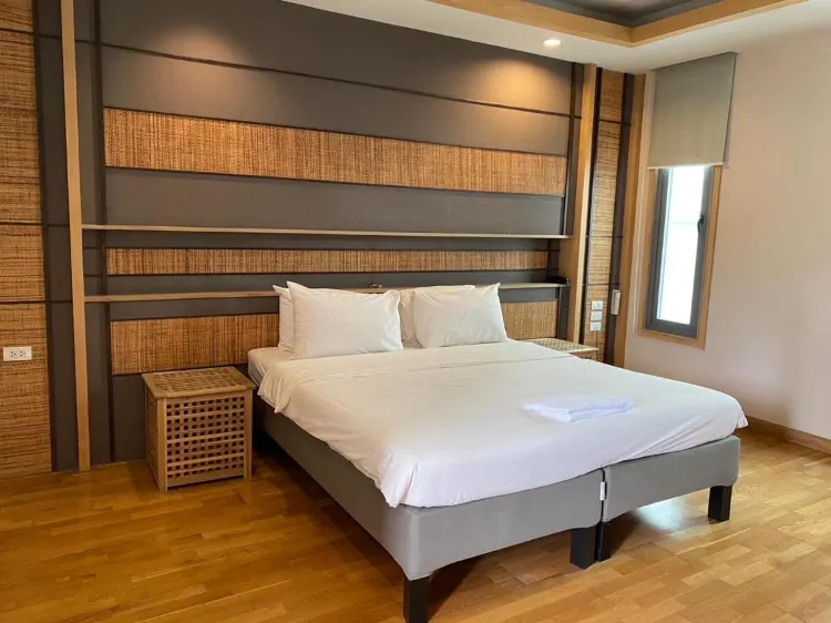 King Room with Pool View-Second Floor