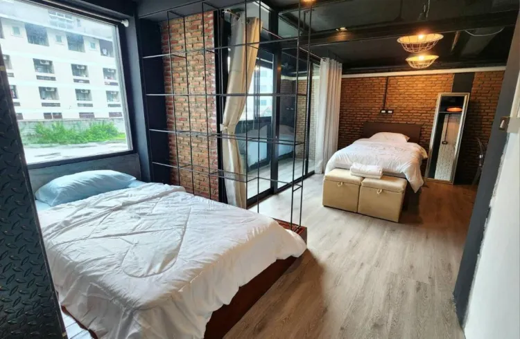 ห้องเตียงแฝดพร้อมลานระเบียง