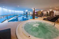 CE Plaza Hotel