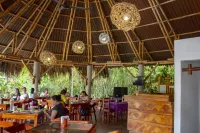 Axkan Palenque, Albercas, Gastronomia Mar y Tierra & Travel Agency